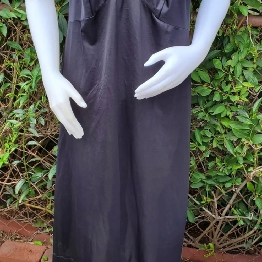 Vintage size 42 slip or‎ nighty - Picture 7 of 11